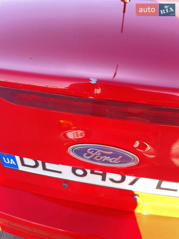 Седан Ford Focus 2015 в Николаеве фото 21 Седан Ford Focus 2015 в Николаеве