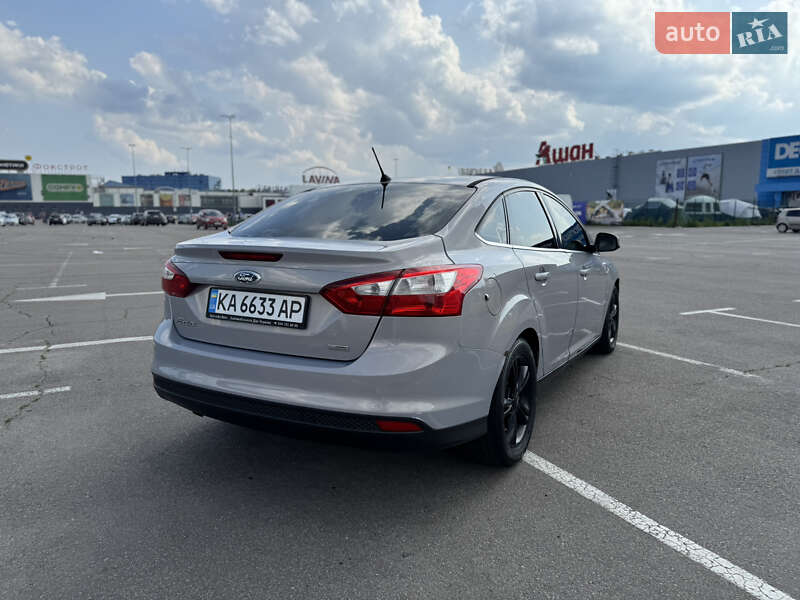 Седан Ford Focus 2013 в Киеве