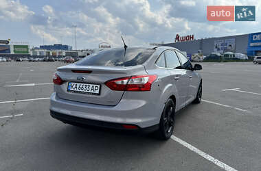 Седан Ford Focus 2013 в 