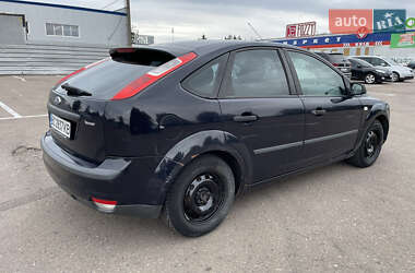 Хэтчбек Ford Focus 2005 в 