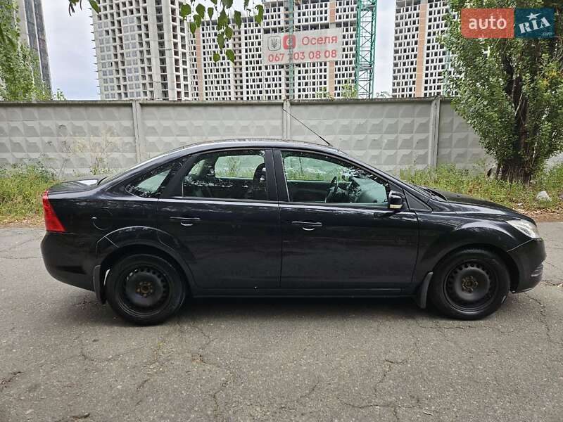 Седан Ford Focus 2010 в Киеве