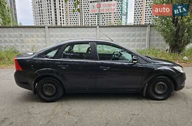 Седан Ford Focus 2010 в 