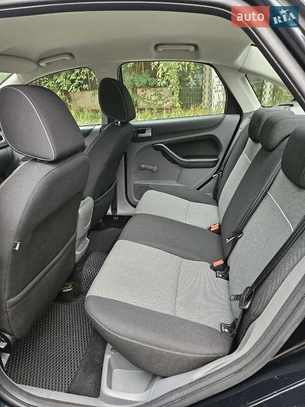 Седан Ford Focus 2010 в Киеве