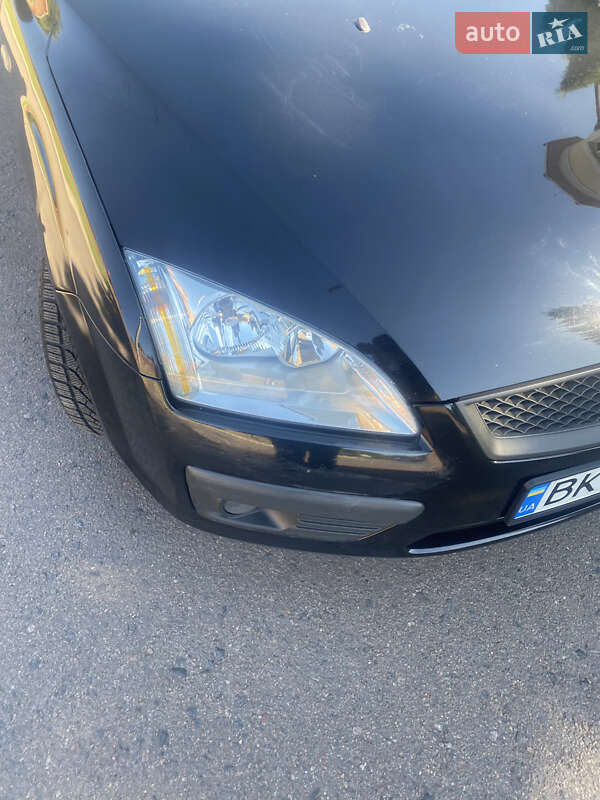 Универсал Ford Focus 2005 в Ровно