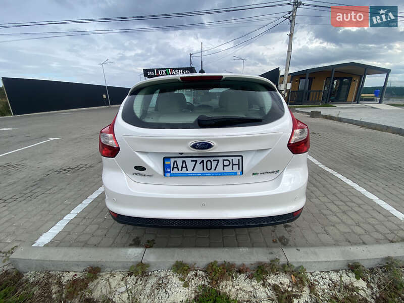 Хэтчбек Ford Focus 2014 в Львове