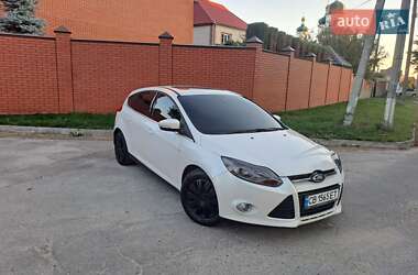 Хетчбек Ford Focus 2011 в 