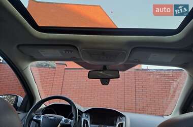 Хетчбек Ford Focus 2011 в 