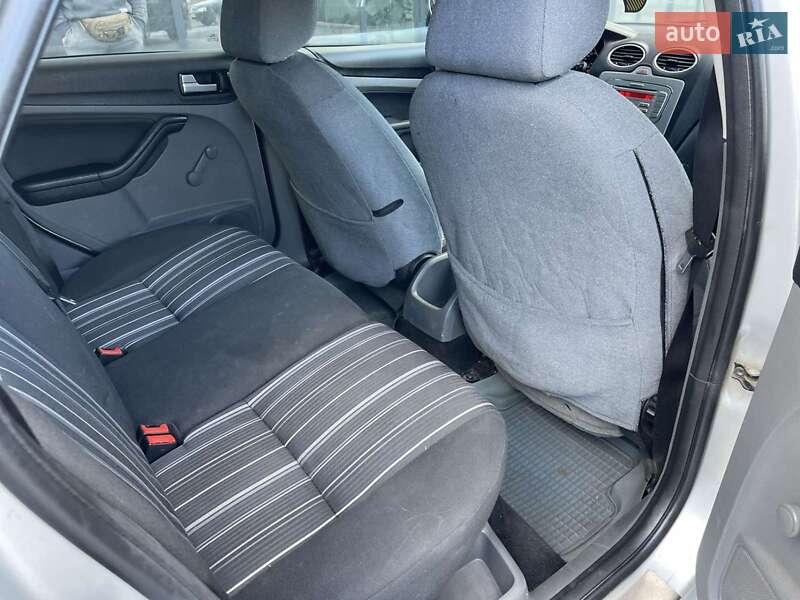 Хэтчбек Ford Focus 2008 в Полтаве