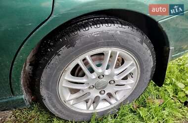 Седан Ford Focus 2000 в 