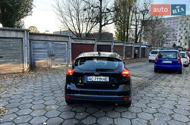 Хэтчбек Ford Focus 2015 в 