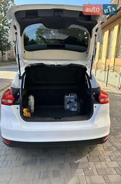 Хэтчбек Ford Focus 2017 в 