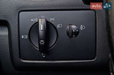 Хэтчбек Ford Focus 2010 в 