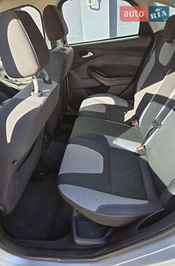 Седан Ford Focus 2012 в 