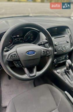 Седан Ford Focus 2016 в 