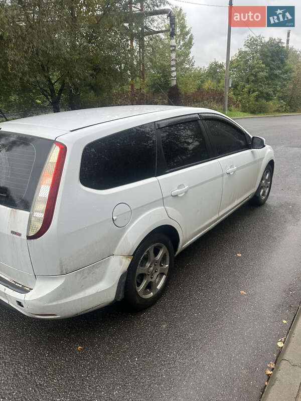 Универсал Ford Focus 2010 в Черновцах фото 2 Универсал Ford Focus 2010 в Черновцах