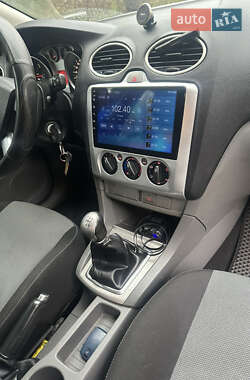 Универсал Ford Focus 2010 в 