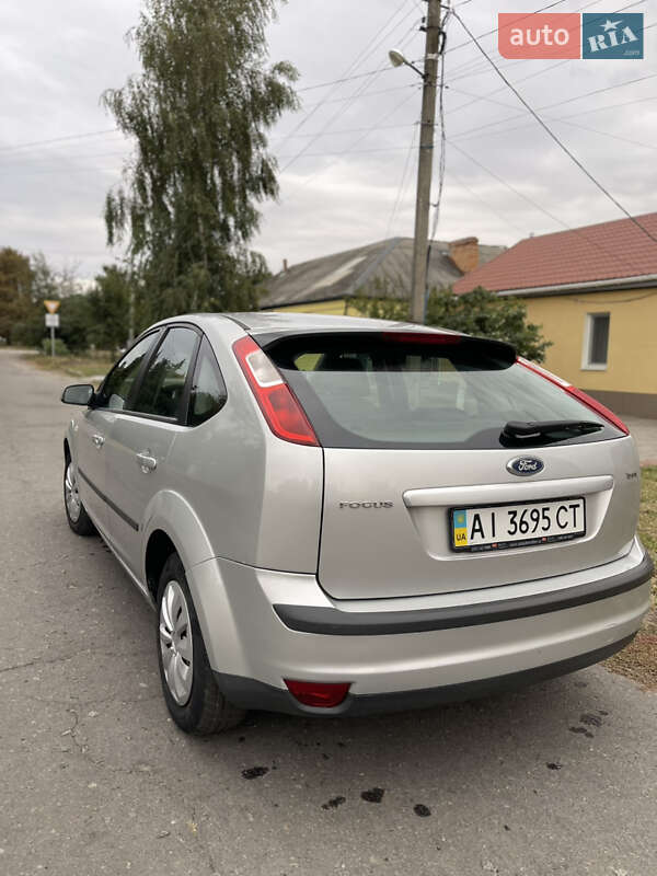 Хетчбек Ford Focus 2006 в Лубнах