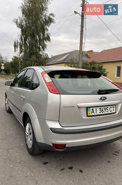 Хэтчбек Ford Focus 2006 в 