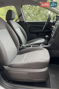 Хэтчбек Ford Focus 2006 в 