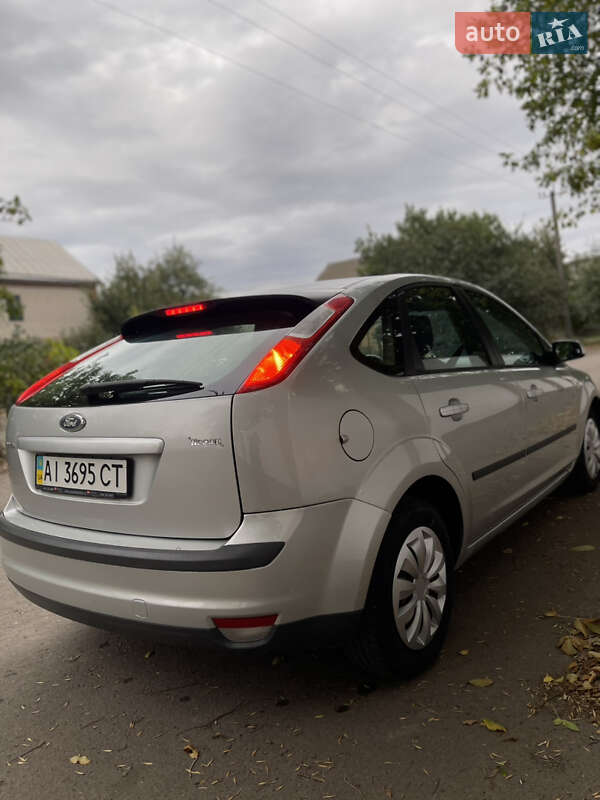 Хетчбек Ford Focus 2006 в Лубнах