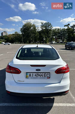 Седан Ford Focus 2016 в 