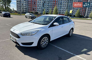 Седан Ford Focus 2016 в 
