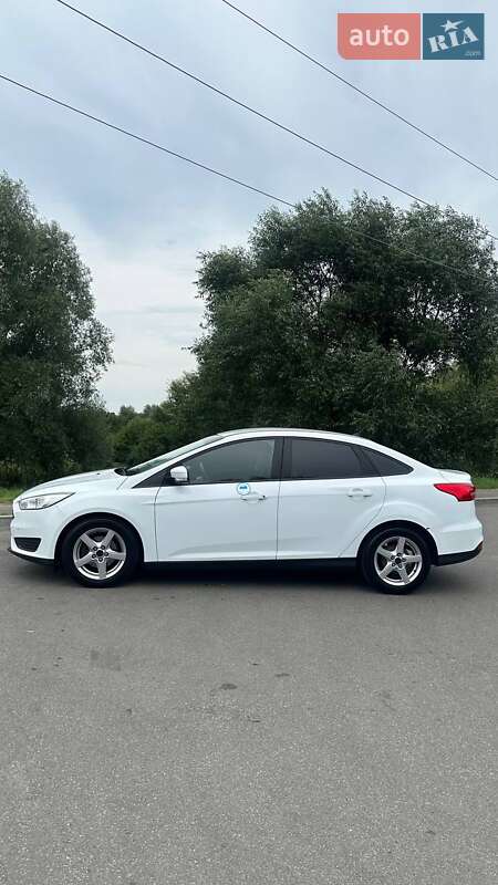 Седан Ford Focus 2017 в Киеве фото 3 Седан Ford Focus 2017 в Киеве