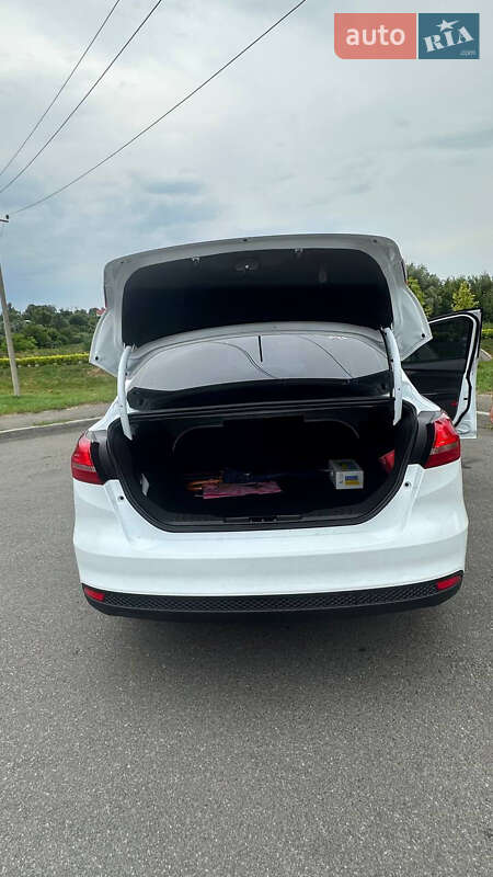 Седан Ford Focus 2017 в Киеве фото 17 Седан Ford Focus 2017 в Киеве