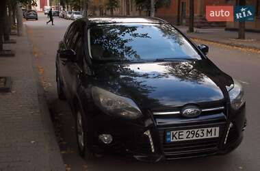 Хэтчбек Ford Focus 2013 в 