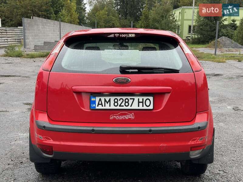 Хетчбек Ford Focus 2005 в Кореці фото 10 Хетчбек Ford Focus 2005 в Кореці