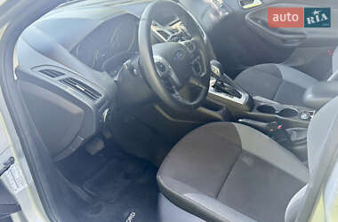 Седан Ford Focus 2014 в  фото 8 Седан Ford Focus 2014 в