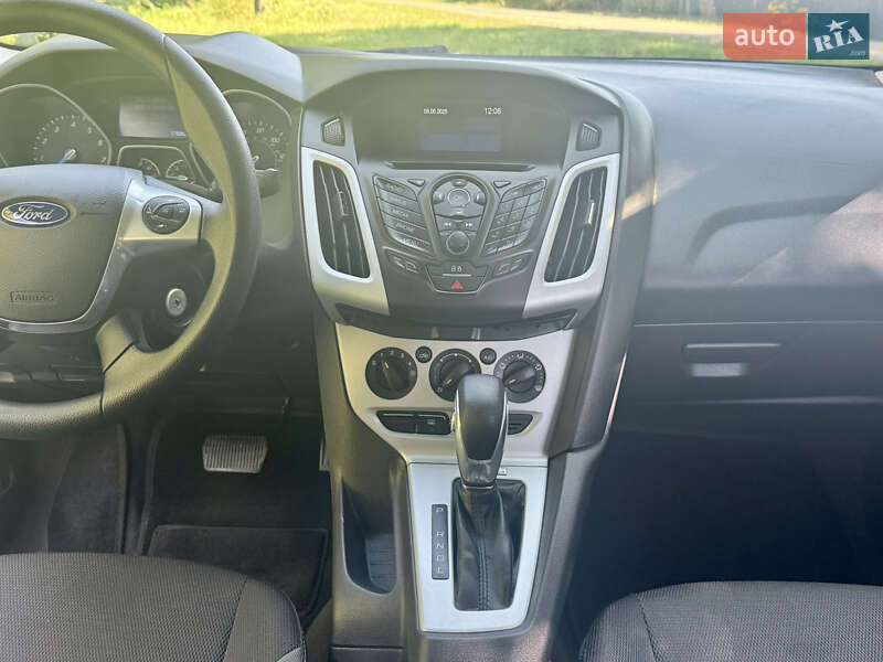 Седан Ford Focus 2014 в Києві