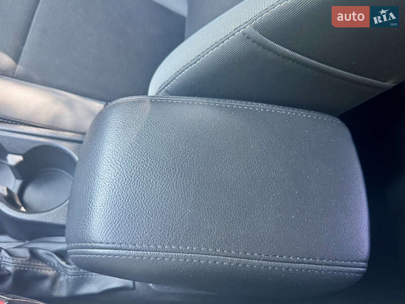 Седан Ford Focus 2014 в Києві