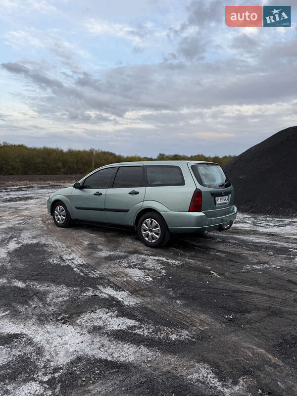 Універсал Ford Focus 1999 в Смілі