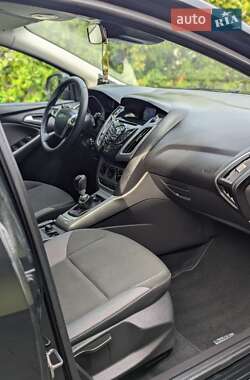 Универсал Ford Focus 2011 в 