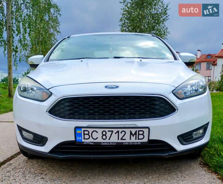 Седан Ford Focus 2015 в Львові