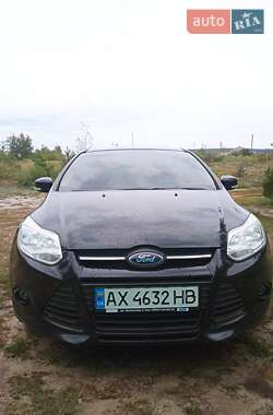Хетчбек Ford Focus 2012 в 