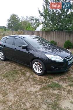 Хетчбек Ford Focus 2012 в 