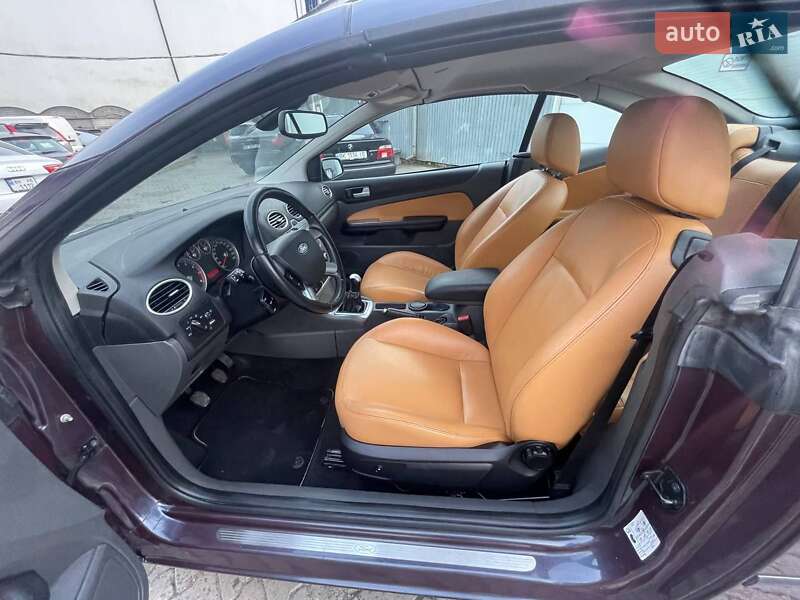 Кабриолет Ford Focus 2008 в Ровно