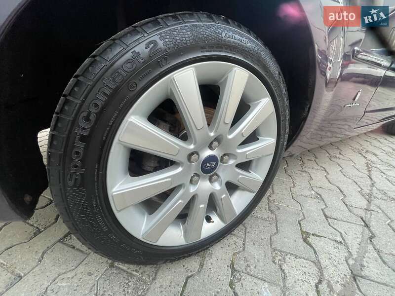 Кабриолет Ford Focus 2008 в Ровно