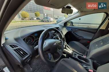 Седан Ford Focus 2011 в 