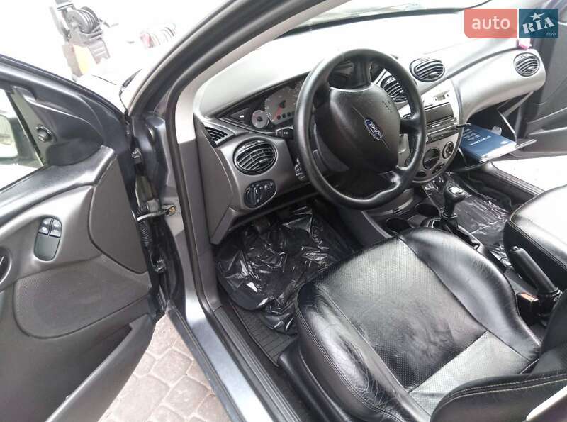 Універсал Ford Focus 2004 в Луцьку фото 3 Універсал Ford Focus 2004 в Луцьку
