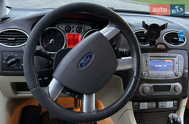 Универсал Ford Focus 2010 в 