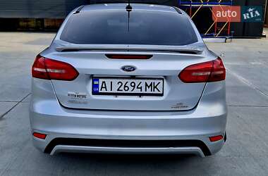 Седан Ford Focus 2015 в 