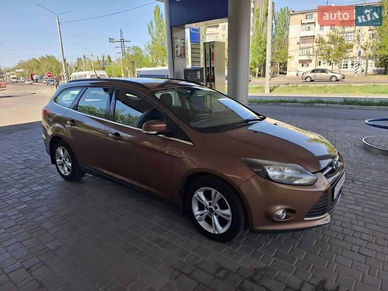 Универсал Ford Focus 2014 в Николаеве фото 5 Универсал Ford Focus 2014 в Николаеве