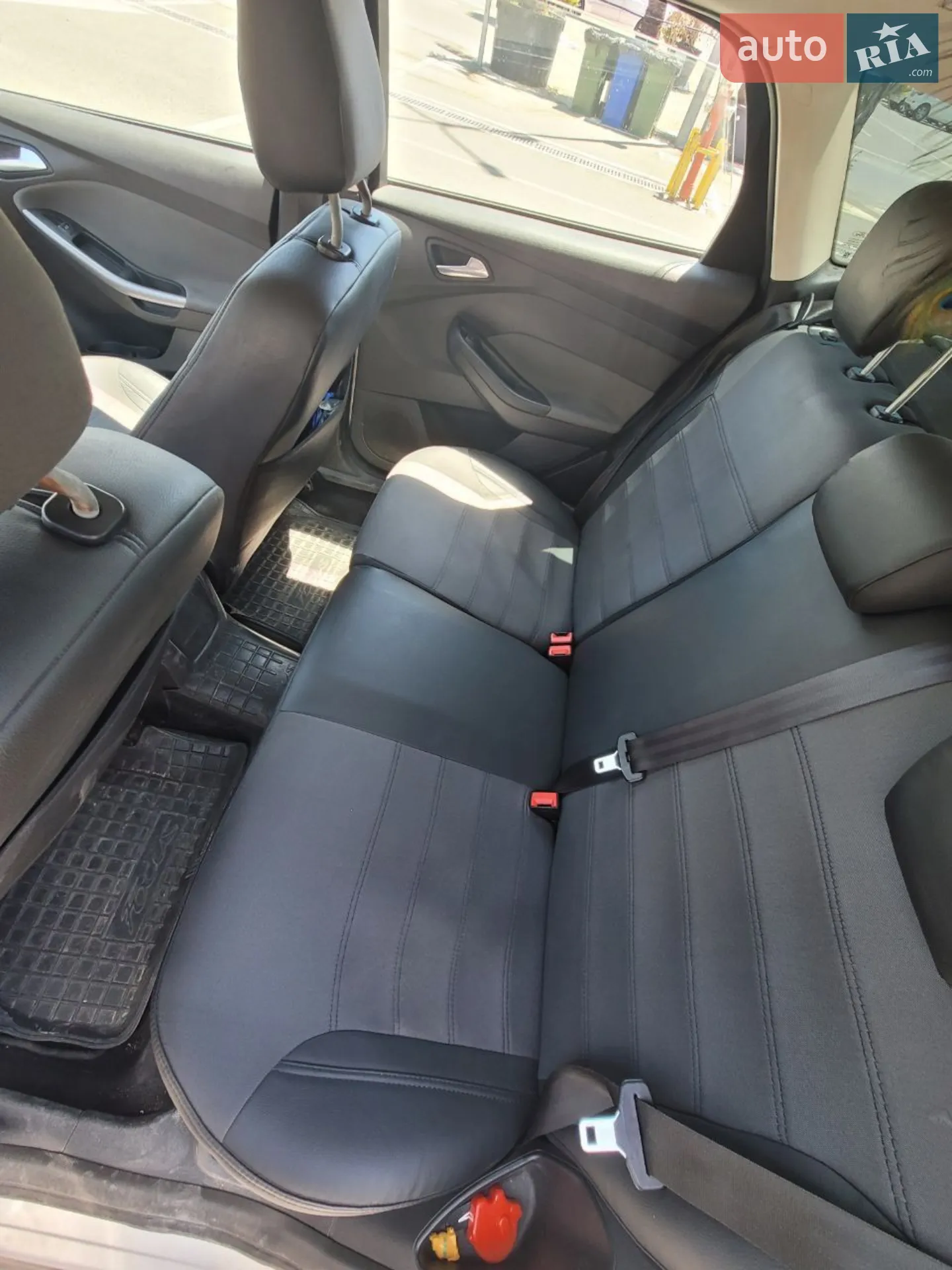 2012 Ford Focus - мініатюра 3