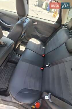 Універсал Ford Focus 2012 в 