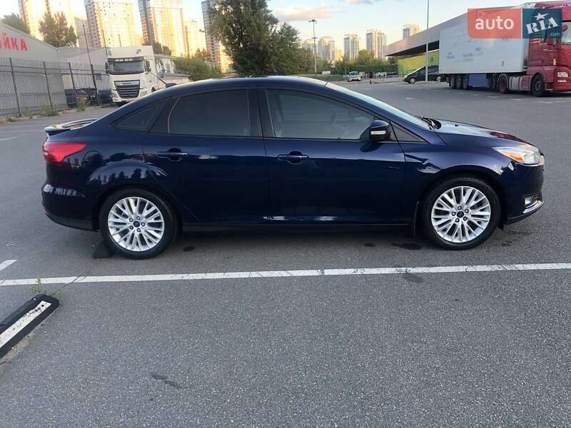 Седан Ford Focus 2016 в Києві