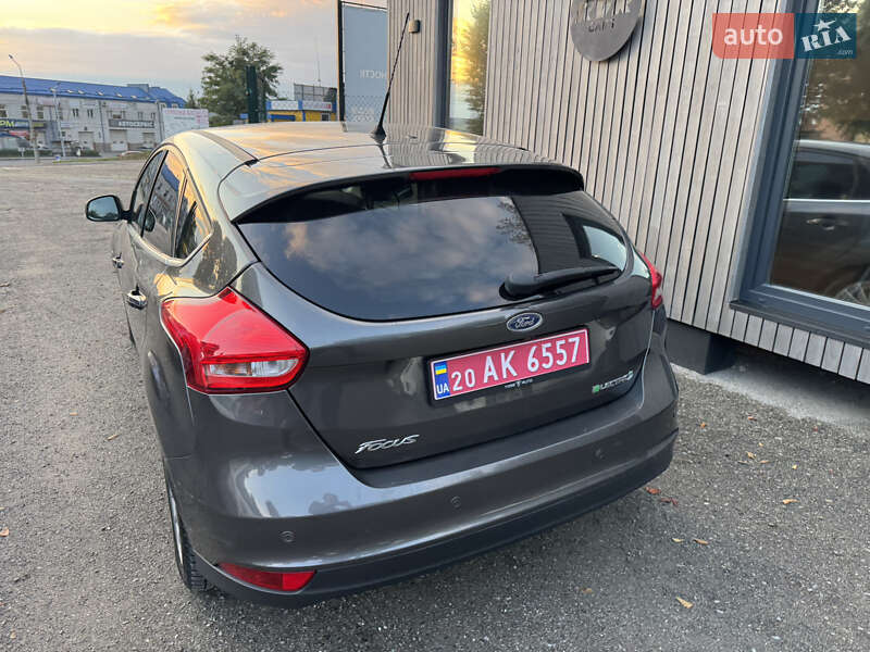 Хэтчбек Ford Focus 2016 в Тернополе