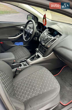 Универсал Ford Focus 2014 в 